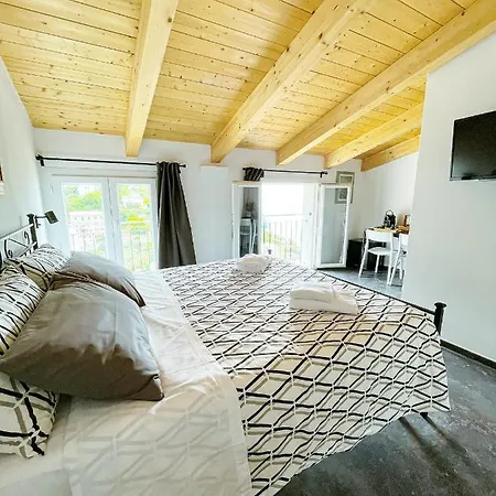 Le Di Paolo Guest house *